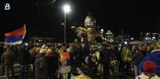 Skup podrške napadnutim novinarima – Podrška udruženja i kolega, provokacije Informera