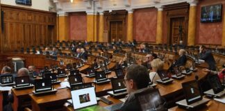 Opozicija ne veruju da vlast želi nezavisan REM, vlast zadovoljna demokratskim kapacitetom procesa