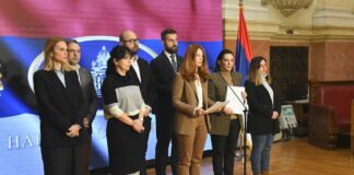 Pet poslaničkih grupa podnelo ustavnu žalbu zbog zakona leks specijalis o rušenju Generalštaba