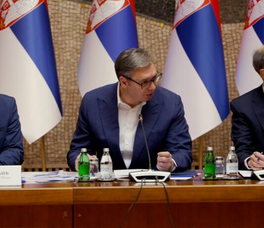 Vučić i Vlada Srbije – Do naredne nedelje neophodno pronaći rešenje za NIS
