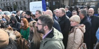 Poslanici opozicije obišli danas Dijanu Hrku