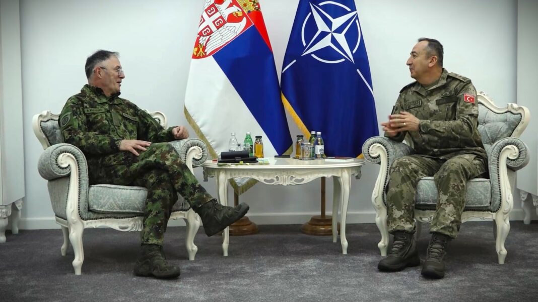 Načelnik Generalštaba Vojske Srbije sa komandantom Kfora