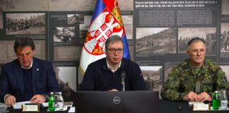 Predsednik Vučić obišao jedinice Vojske Srbije u Nišu