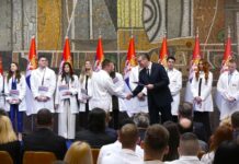 U Beogradu uručeni ugovori o radu grupi od 450 najboljih diplomaca medicine