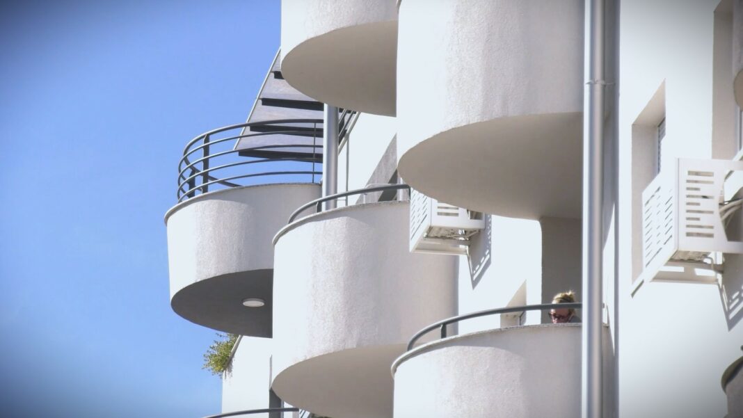 bespovratna sredstva