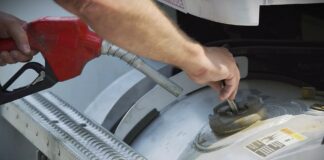 Đedović Handanović: Kupujemo od MOL-a dodatnih pet odsto akcija, takvu nameru ima i ADNOK