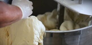 Unija pekara Srbije traži poskupljenje hleba „Sava“ za tri dinara