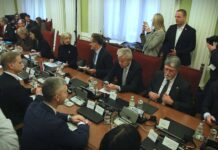 Proevropska opozicija Srbije tražila od delegacije EP sankcije za državne zvaničnike iz SNS