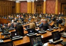 Nastavljena sednica Skupštine, pitanja za ministarstva, postavili ih uglavnom poslanici opozicije