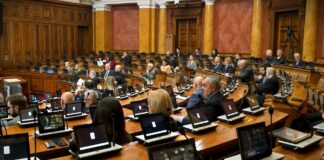 Nastavljena sednica Skupštine, pitanja za ministarstva, postavili ih uglavnom poslanici opozicije