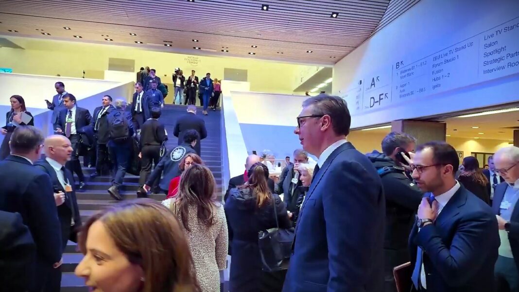 vucic u davosu