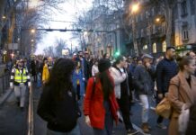 Skup podrške otpuštenoj sekretarki Medicinskog fakulteta: Studenti traže da bude vraćena na posao