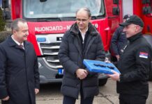 Macut uručio ključeve pet auto-cisterni Sektoru za vanredne situacije u Beogradu