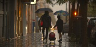 U Balkanskoj ulici posluje jedini kišobrandžija u Beogradu