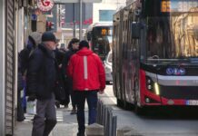 Penzioneri u Srbiji odustaju od hrane i lekova zbog troškova