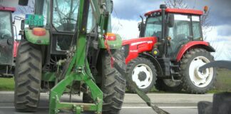 Poljoprivrednici koji protestuju traže hitan sastanak sa Vladom Srbije