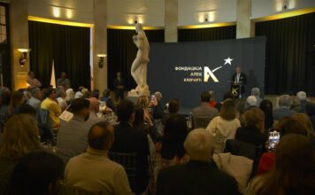 Fondacija Alek Kavčić: Nominovano više od 200 kandidata za nastavničku nagradu Prosvetitelj