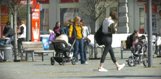 Plata dve trećine zaposlenih u Srbiji je između 470 i 900 evra, žene manje plaćene od muškaraca