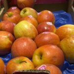 Cene voća i povrća na pijacama: Jagoda jeftinija, porasla cena paradajza