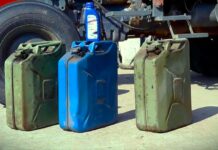 Na pumpama u Srbiji porasla tražnja goriva, građani toče pune rezervoare