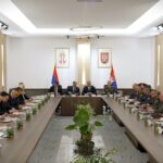 Sastanak Vučića sa najvišim rukovodstvom sistema odbrane