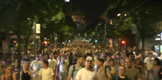 U Srbiji zastrašivanja demonstranata i novinara, vlasti pojačale transfer oružja Izraelu