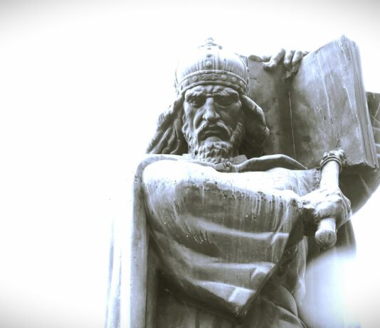 Mišljenje Venecijanske komisije: Primedbe na izmene Mrdićevih zakona