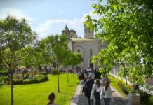 Pojas Presvete Bogorodice stigao u Vaznesenjsku crkvu u Beogradu