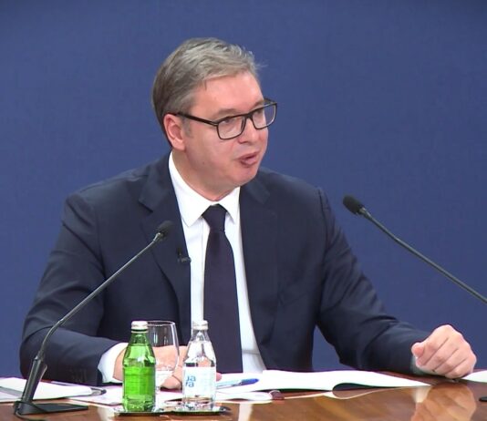 Vučić sa predstavnicima MMF: Srbija uspeva da održi dobru fiskalnu poziciju i sprovodi reforme