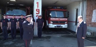 Dačić i Vasiljević obišli policiju i vatrogasce u Novom Pazaru