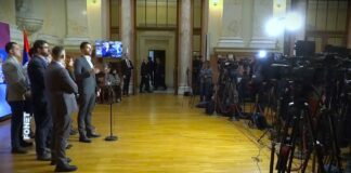 Opozicija: Vlast će raspravu o poverenju Vladi odložiti za jesen, ako ne raspiše izbore