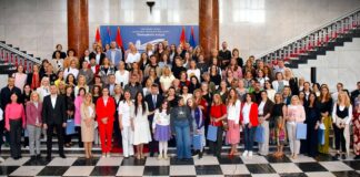 Uručene nagrade najboljim učesnicima u programu „Za čistije i zelenije škole u Vojvodini“