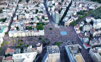 Vučić preko zakona o obrazovanju želi da slomi univerzitete i studentski protest