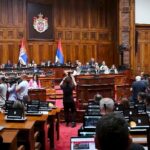Nastavljena sednica Skupštine, poslanici na početku postavljali pitanja nadležnima