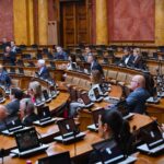Opozicija u Skupštini traži odgovornost zbog Mrdićevih zakona, vlast kaže da ih sada unapređuje
