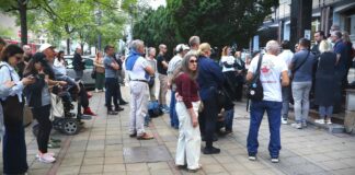 Roditelji učenika Jovine gimnazije zatražili od Vučića odgovor da li on štiti direktora te škole