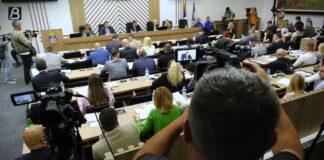 Opozicija u Skupštini Beograda traži obustavu projekta bezbednosnog sistema i očuvanje apoteka