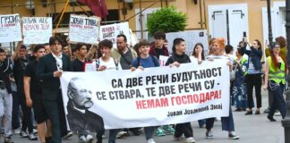 Maltretiranje zaposlenih u Jovinoj gimnaziji od strane direktora nastavlja se bez prestanka