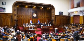 Poslanici raspravljaju o amandmanima na predlog zakona o finansiranju političkih aktivnosti