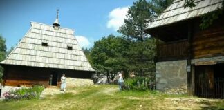 Sve o turističkim vaučerima 2026 – Ko može da dobije 10.000 dinara i kako izgleda prijava