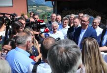 CINS: Funkcioneri SNS u 160 poseta širom Srbije za četiri i po meseca
