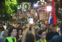 U Beogradu održana komemorativna šetnja, zatražena odgovornost za pad nadstrešnice
